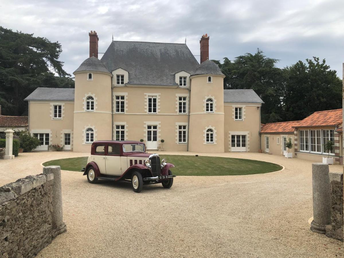 Domaine De La Mazure Bed & Breakfast La Chapelle-Basse-Mer Bagian luar foto
