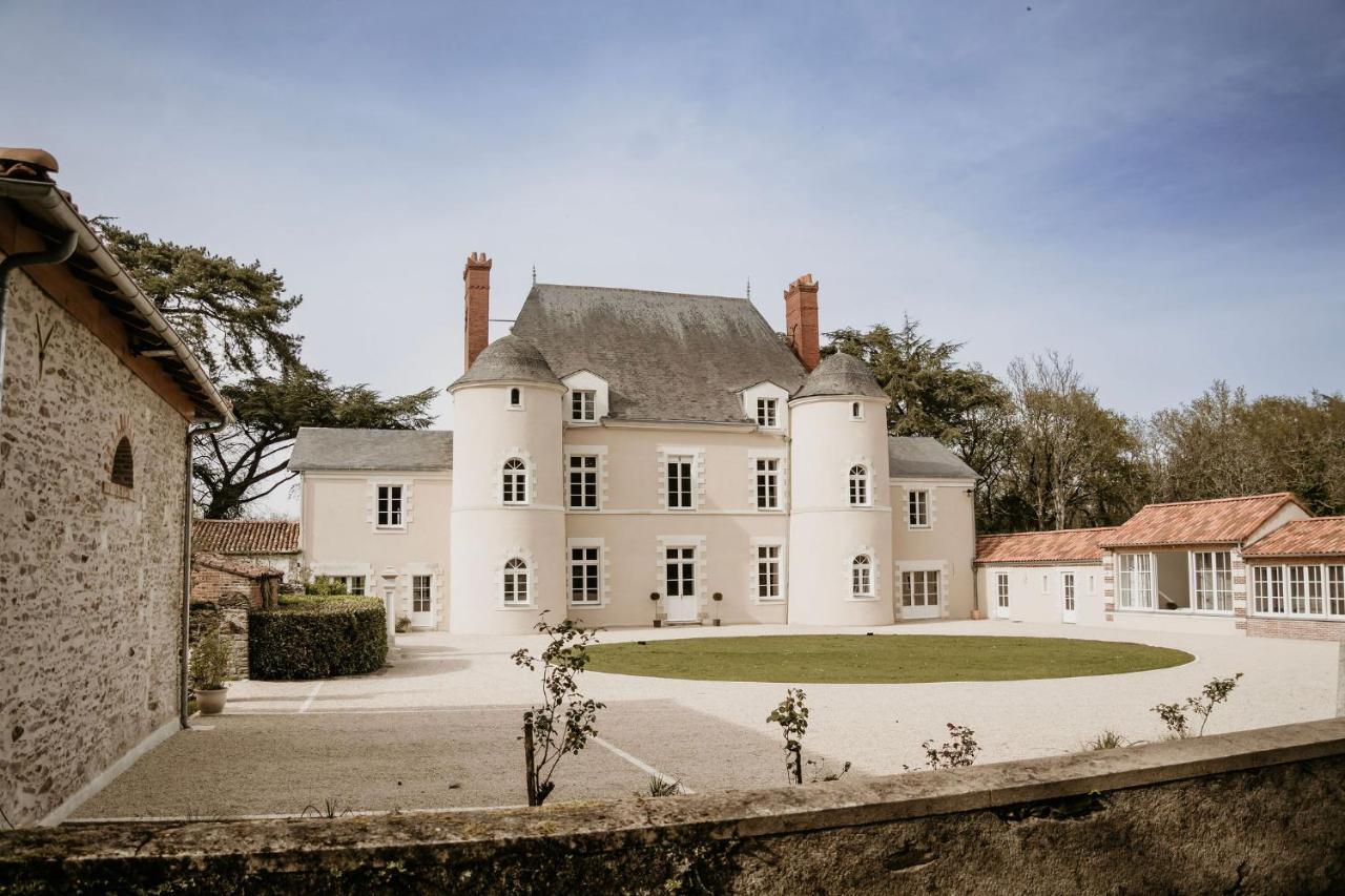 Domaine De La Mazure Bed & Breakfast La Chapelle-Basse-Mer Bagian luar foto